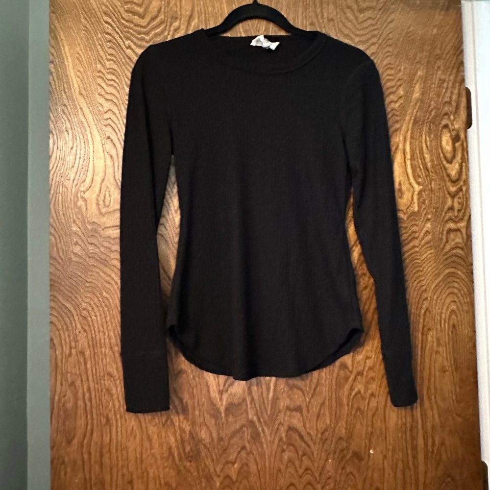 Betsey’s Boutique Ribbed Black Long Sleeve Tee
